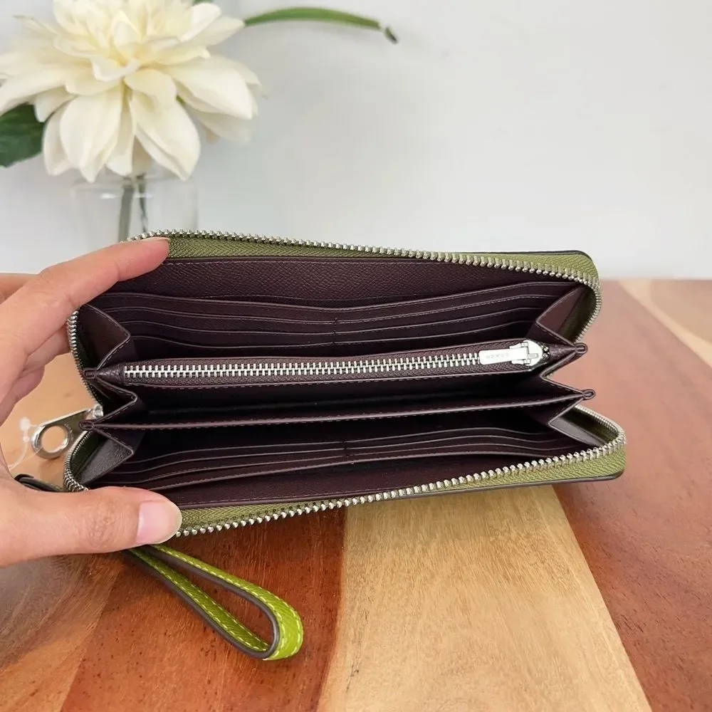 NWT Coach Long‎ Zip Around Wallet